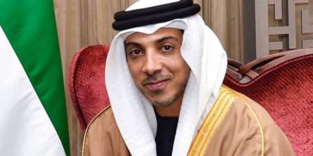 منصور بن زايد يصل القاهرة للمشاركة في القمة العربية غير العادية - صوت العرب